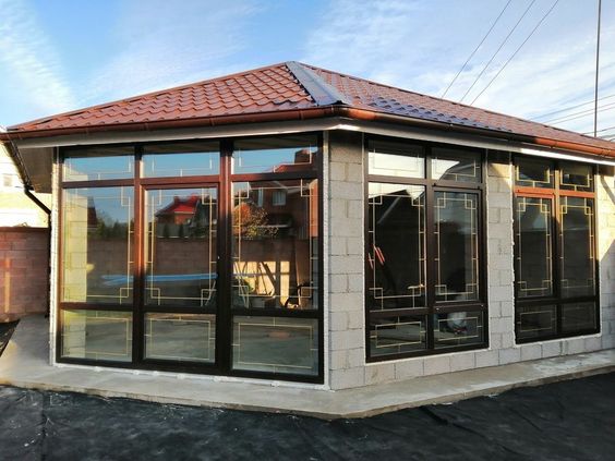 خيام وبيوت شعر